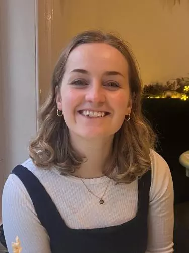 nicky brown headshot