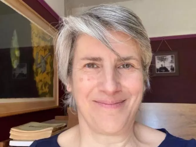 Professor Sarah Hill 