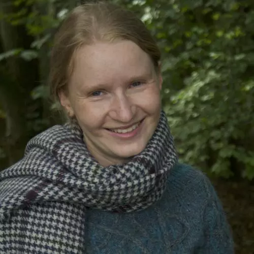 Dr Charlotte Doesburg