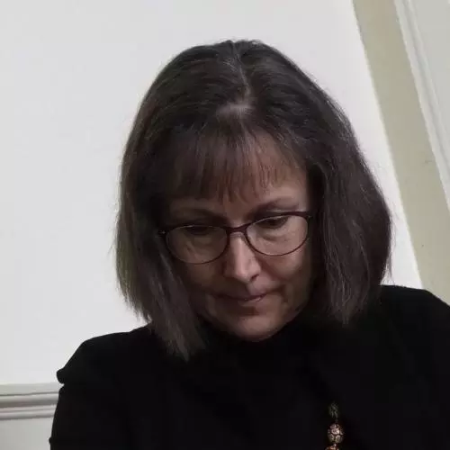 Dr Esther Cavett