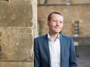 Dr Tom Metcalf
