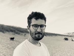 Dr Luke Lewis