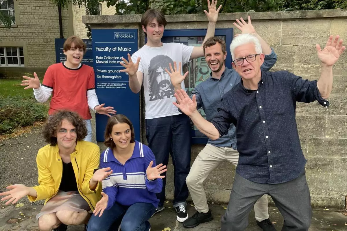 241110 james donaldson and students